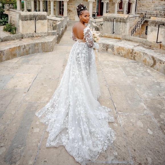 Galia Lahav Lace Long-Sleeve Floral A-Line Bridal Gown (G-408) - threedaughtersproperties.com Galia Lahav Lace Long-Sleeve Floral A-Line Bridal Gown (G-408) - threedaughtersproperties.com